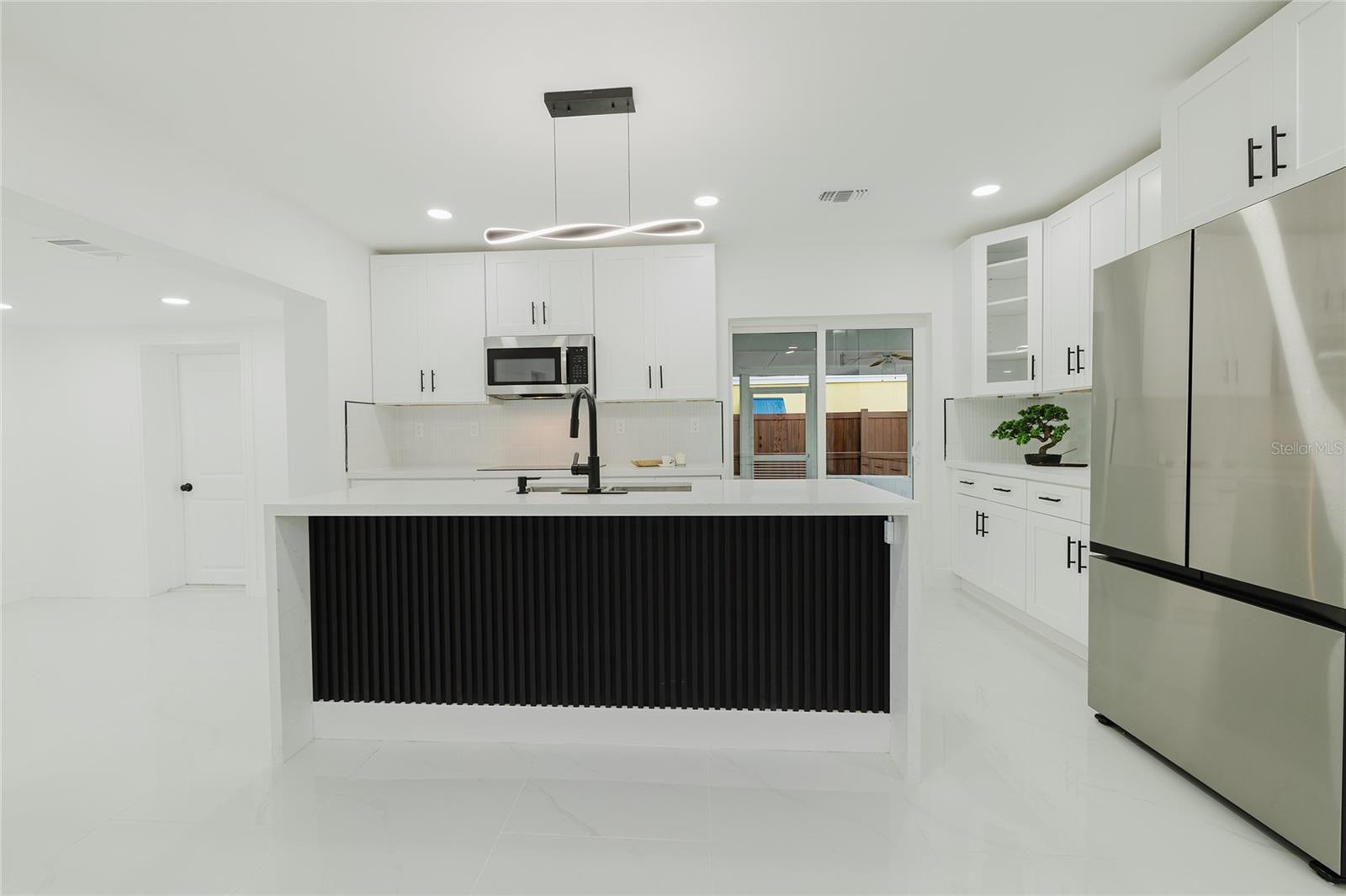 Image 7 of 44 For 3546 Boca Ciega Drive N