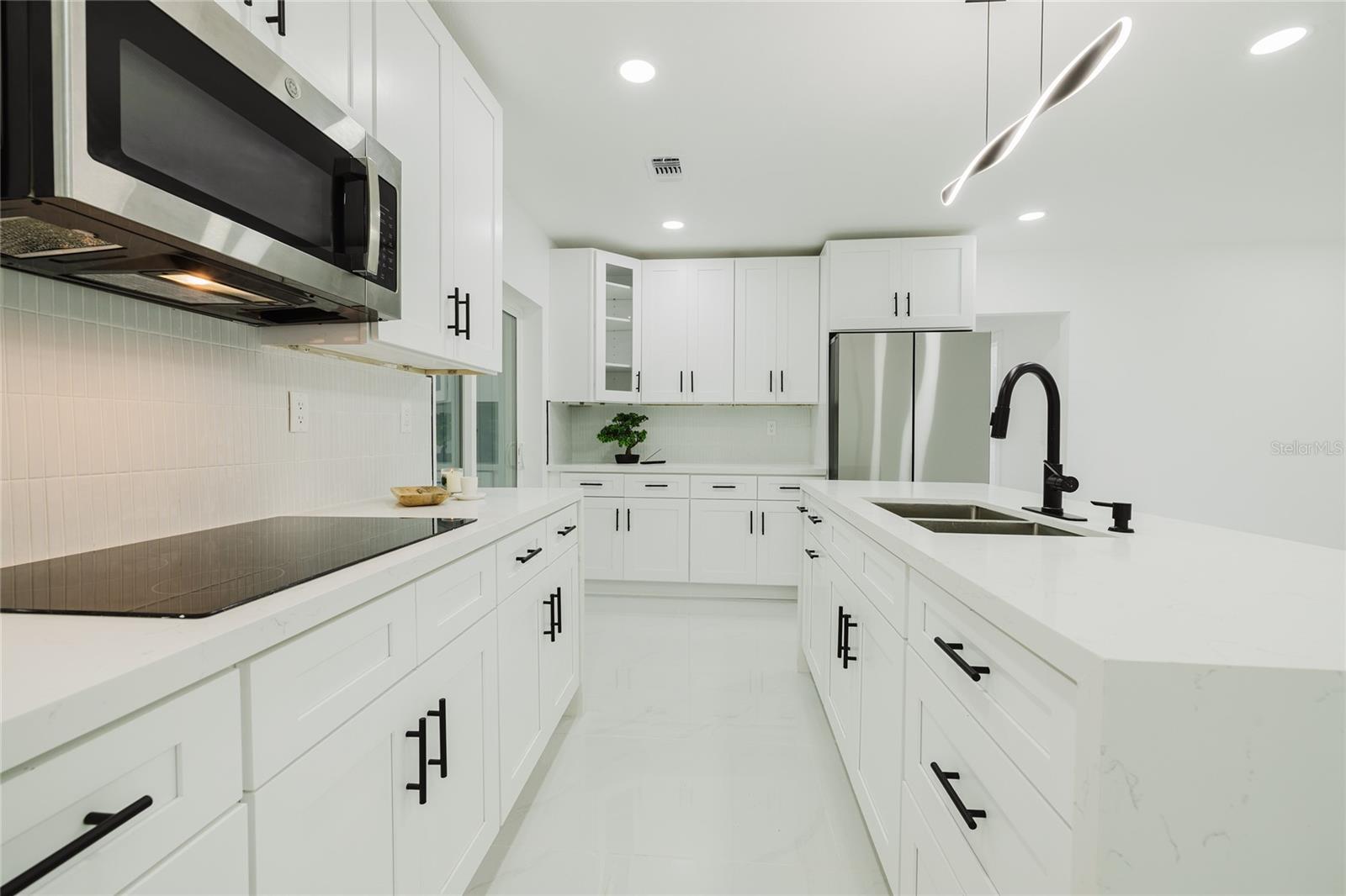 Image 8 of 44 For 3546 Boca Ciega Drive N