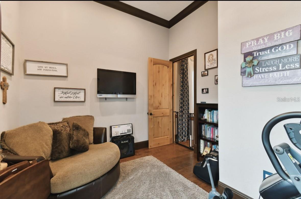 Image 29 of 74 For 9805 Compass Point Way