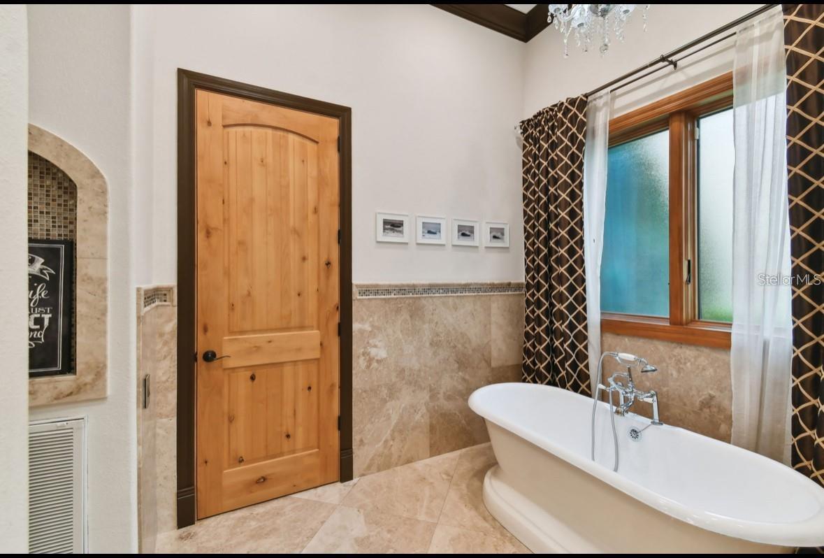 Image 39 of 74 For 9805 Compass Point Way