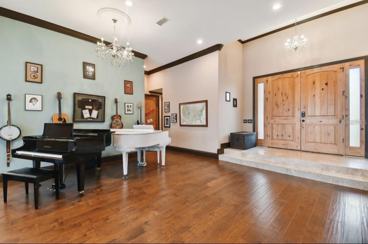 Image 7 of 74 For 9805 Compass Point Way