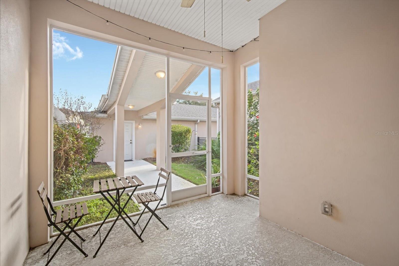 Image 21 of 29 For 6142 Hadley Commons Drive