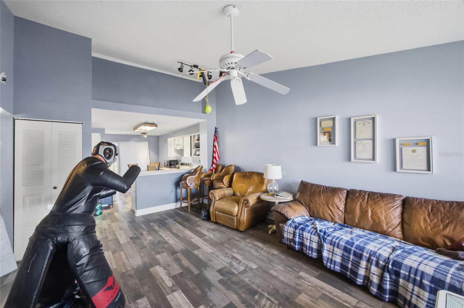 Image 3 of 18 For 7924 Hardwick Drive 623