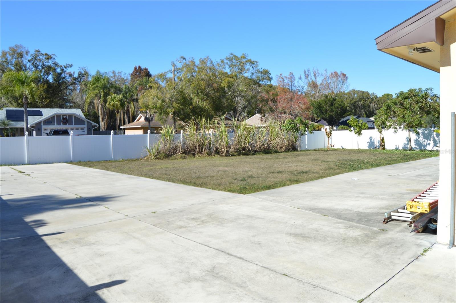 Image 6 of 21 For 15002 Sunglow Court