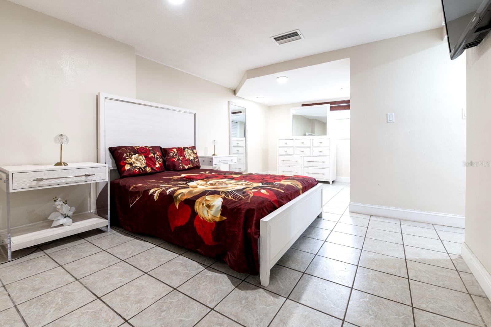 Image 10 of 20 For 1332 Maybury Drive