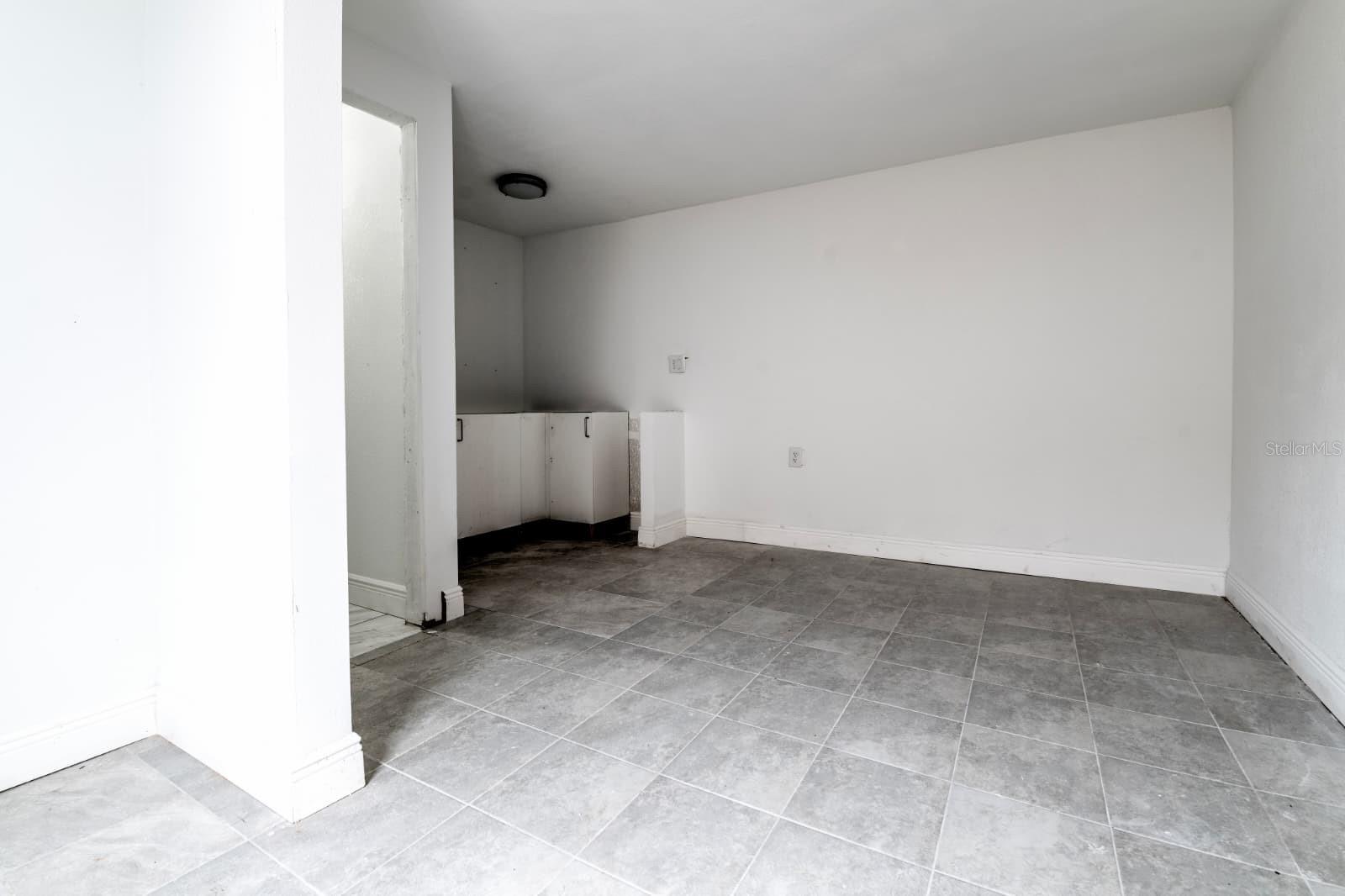 Image 17 of 20 For 1332 Maybury Drive