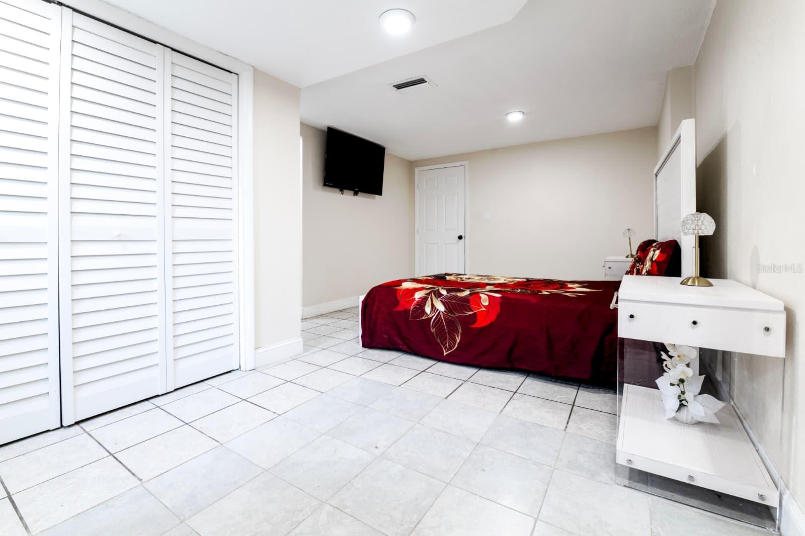 Image 6 of 20 For 1332 Maybury Drive