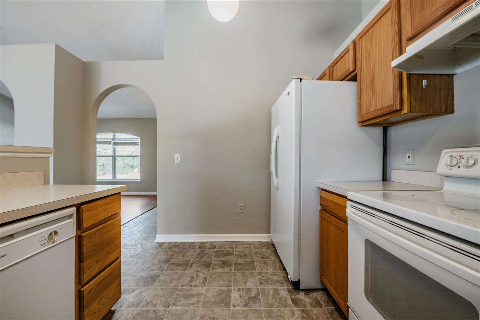 Image 11 of 27 For 13364 Linden Drive