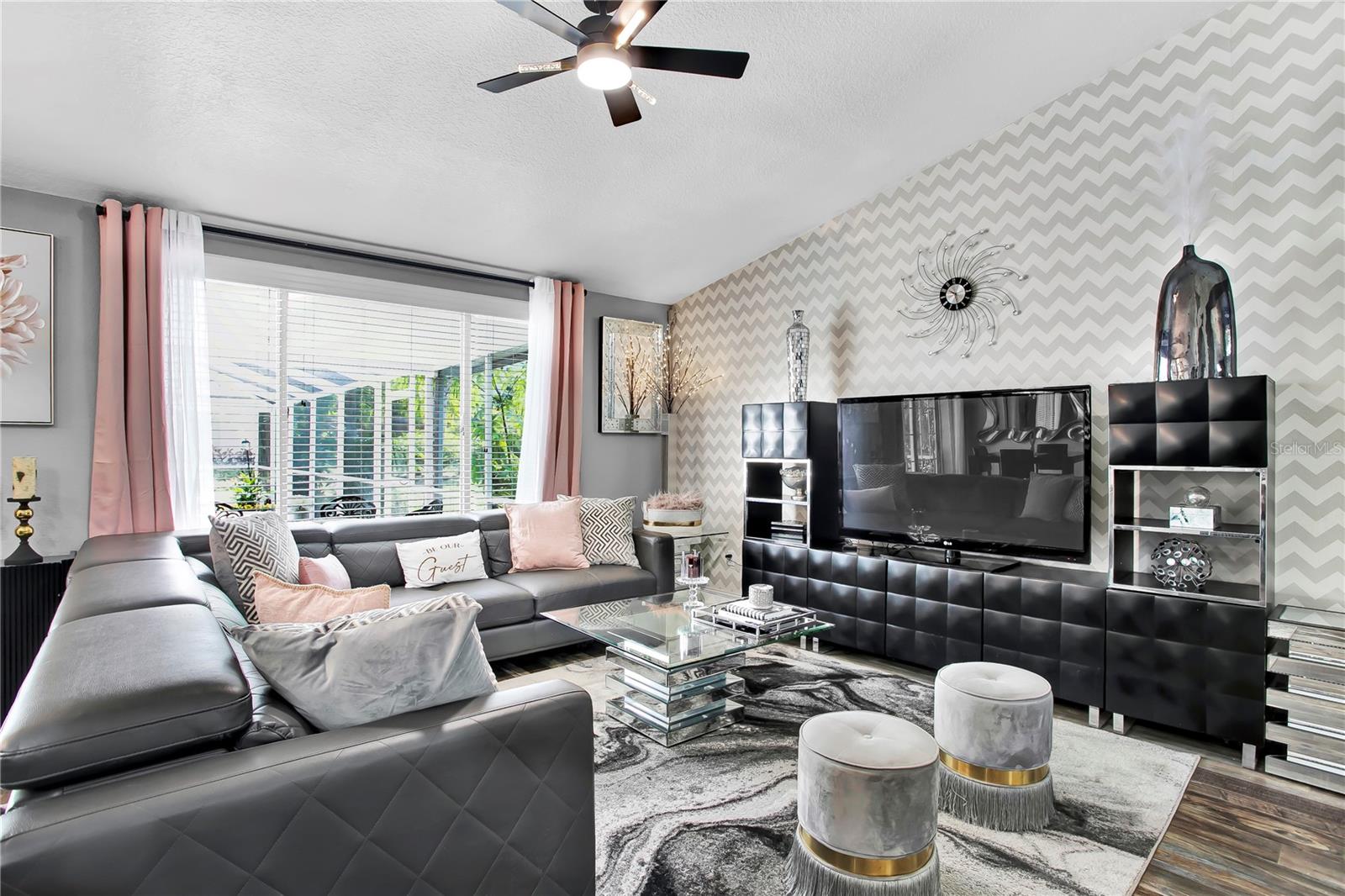 Image 29 of 64 For 10516 Juliano Drive