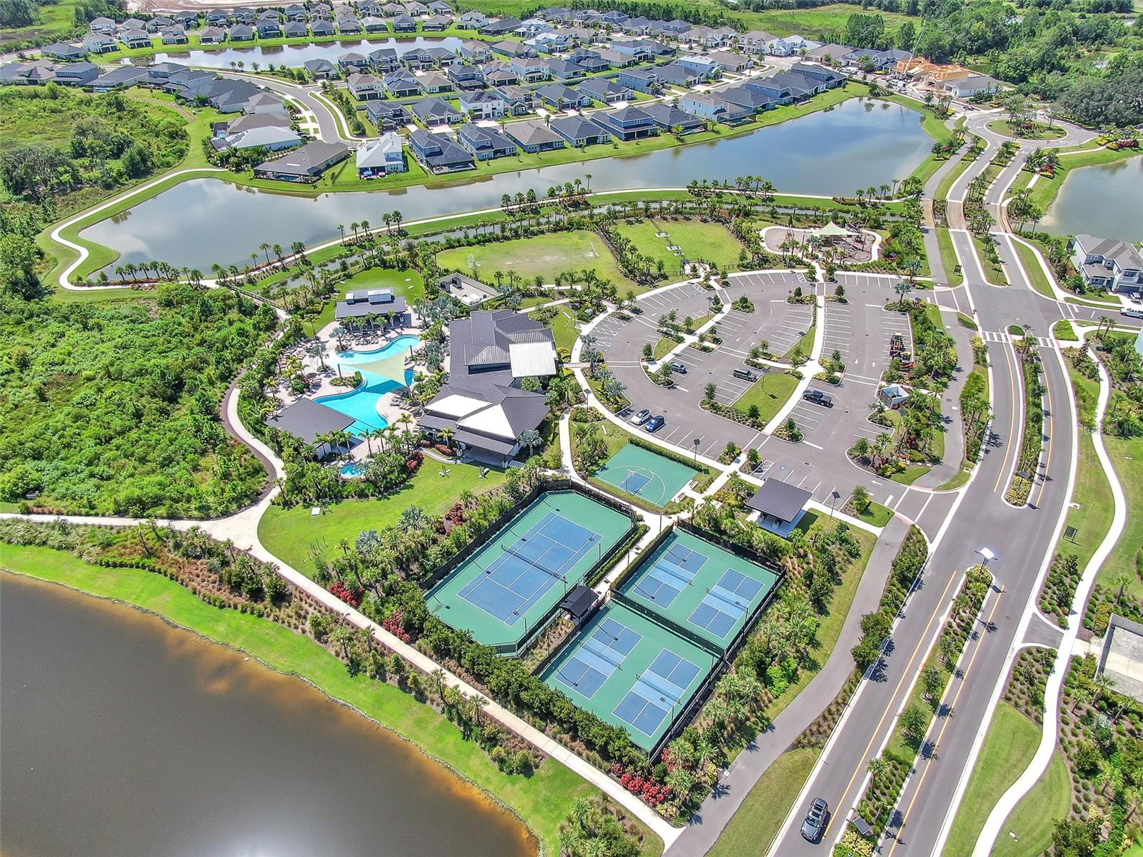 Image 11 of 40 For 33372 Landsman Loop