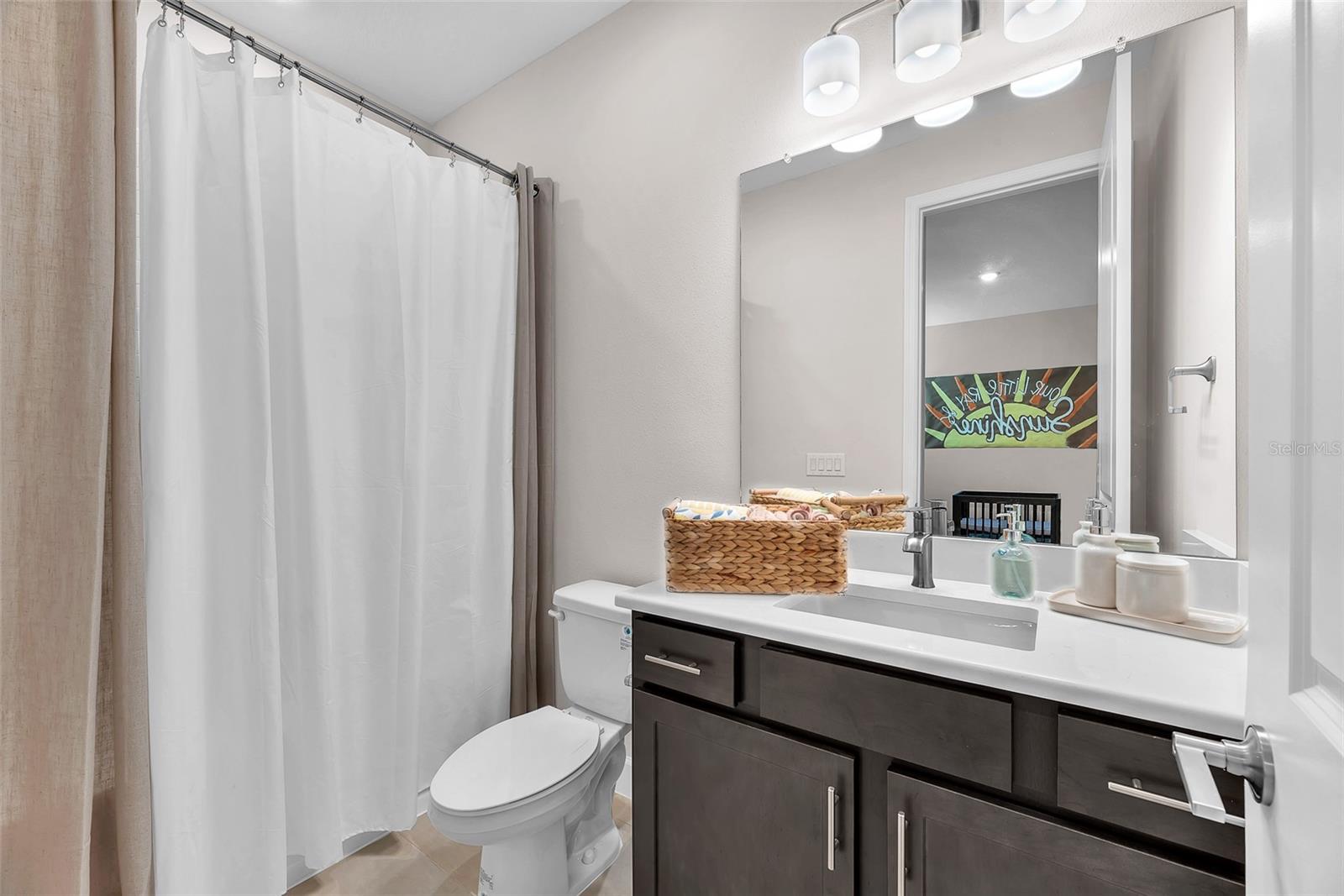 Image 34 of 40 For 33372 Landsman Loop