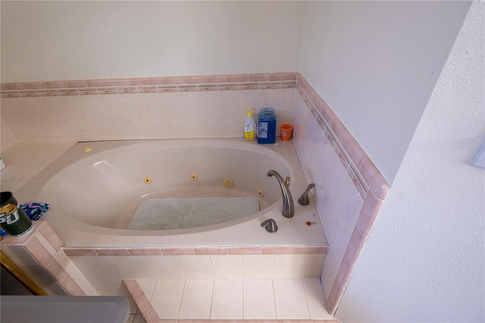 Image 20 of 34 For 1695 Horseshoe Road