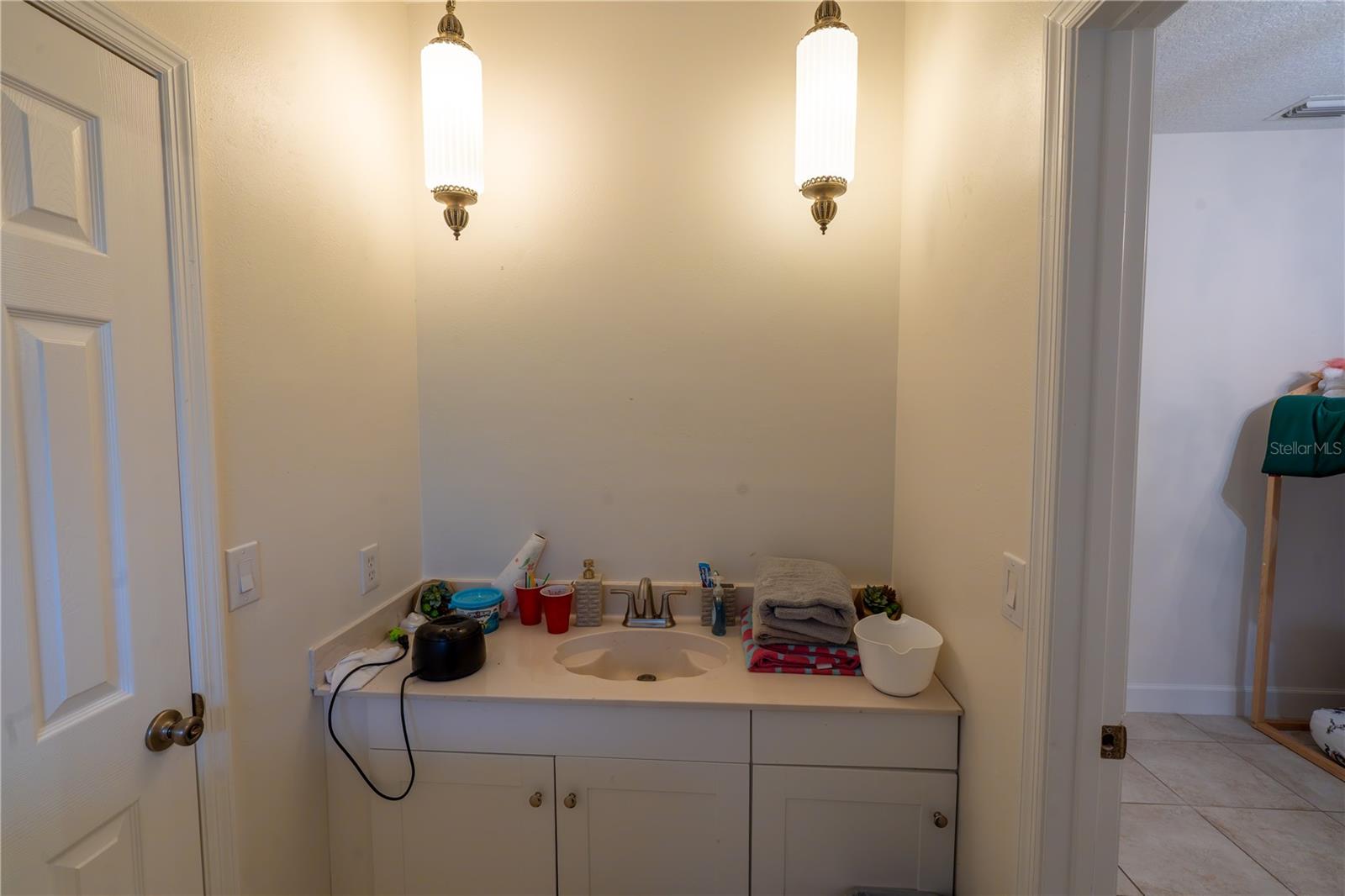 Image 22 of 34 For 1695 Horseshoe Road