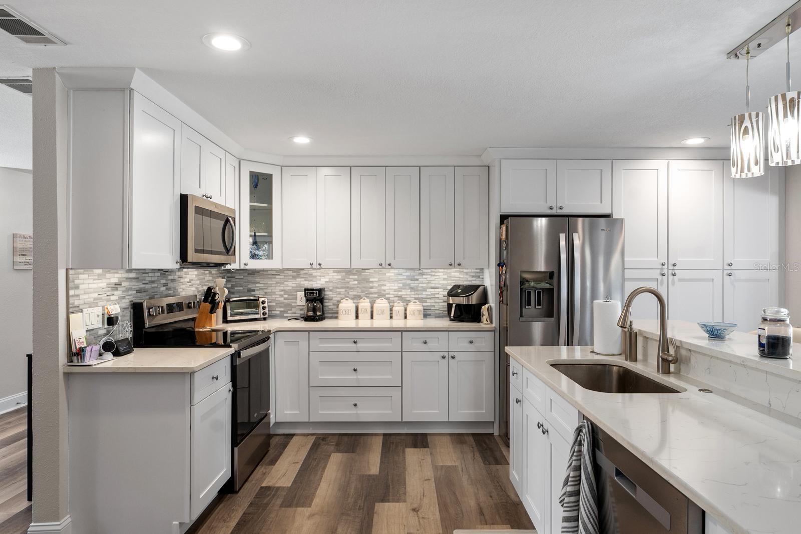 Image 12 of 33 For 4424 Waltham Drive