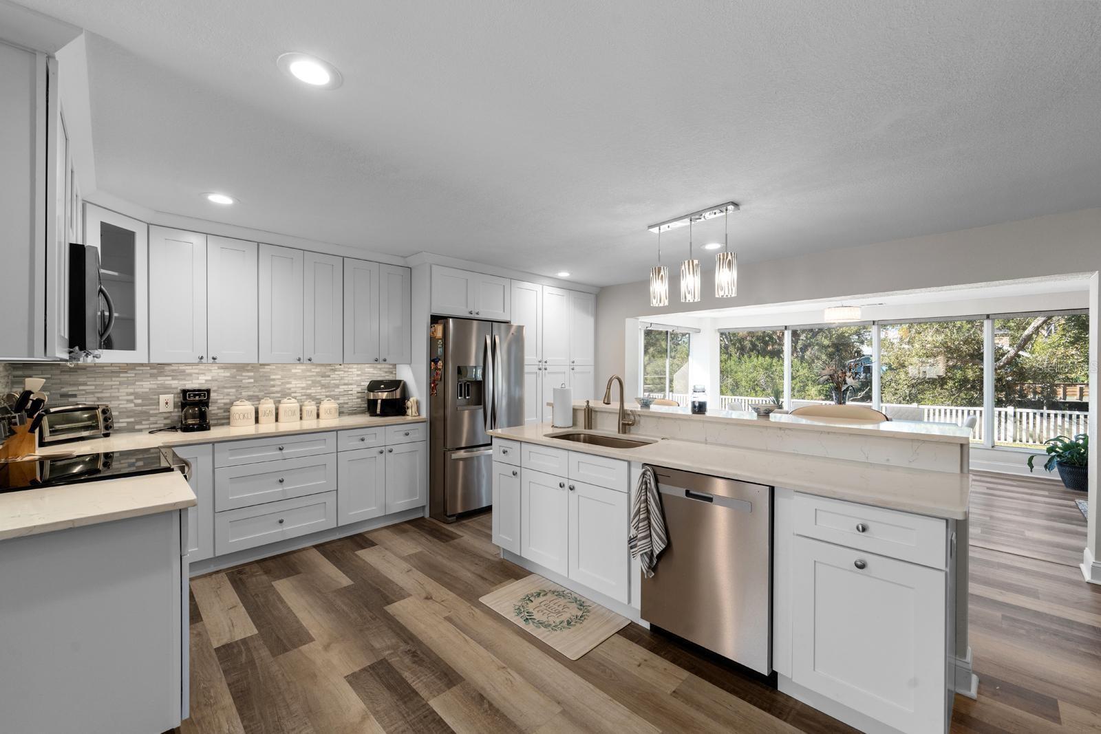 Image 14 of 33 For 4424 Waltham Drive