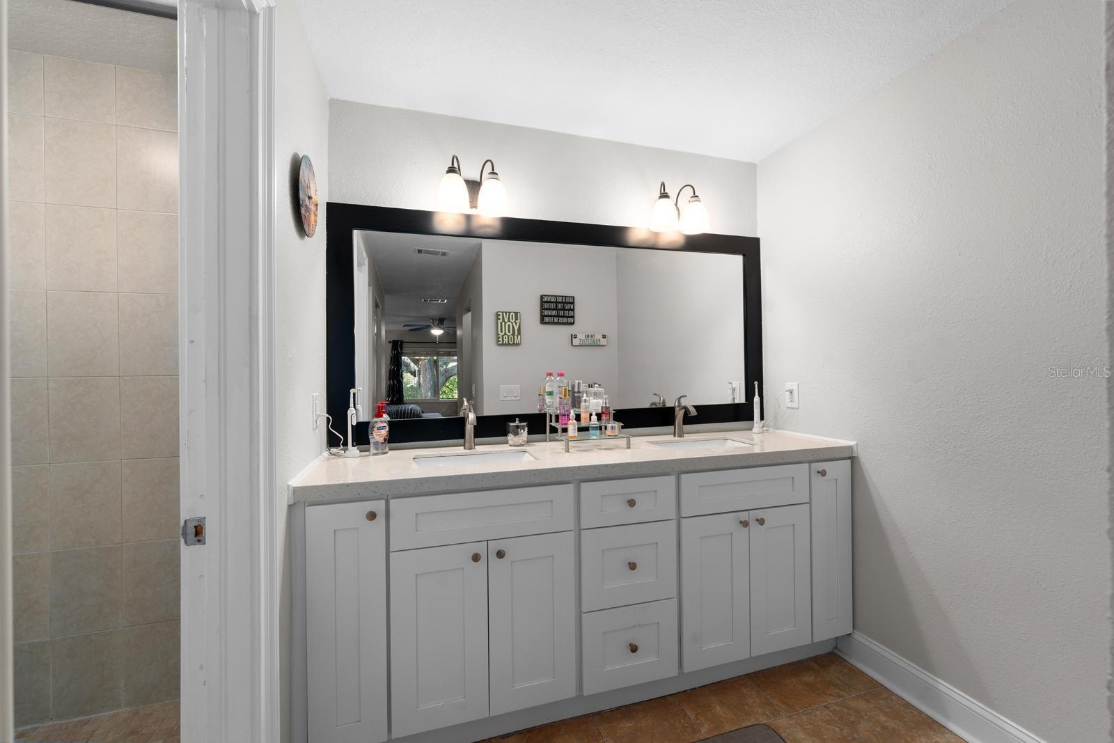 Image 23 of 33 For 4424 Waltham Drive