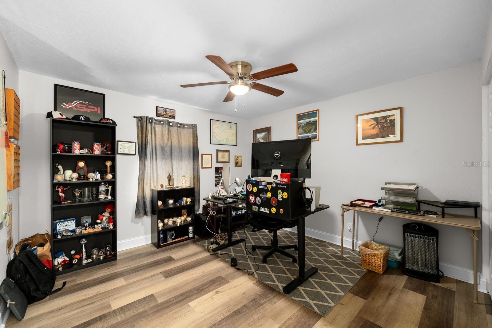 Image 25 of 33 For 4424 Waltham Drive