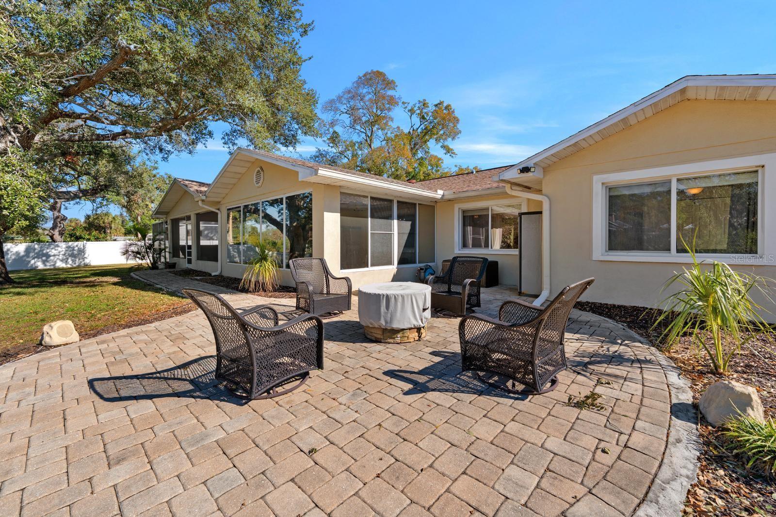 Image 5 of 33 For 4424 Waltham Drive