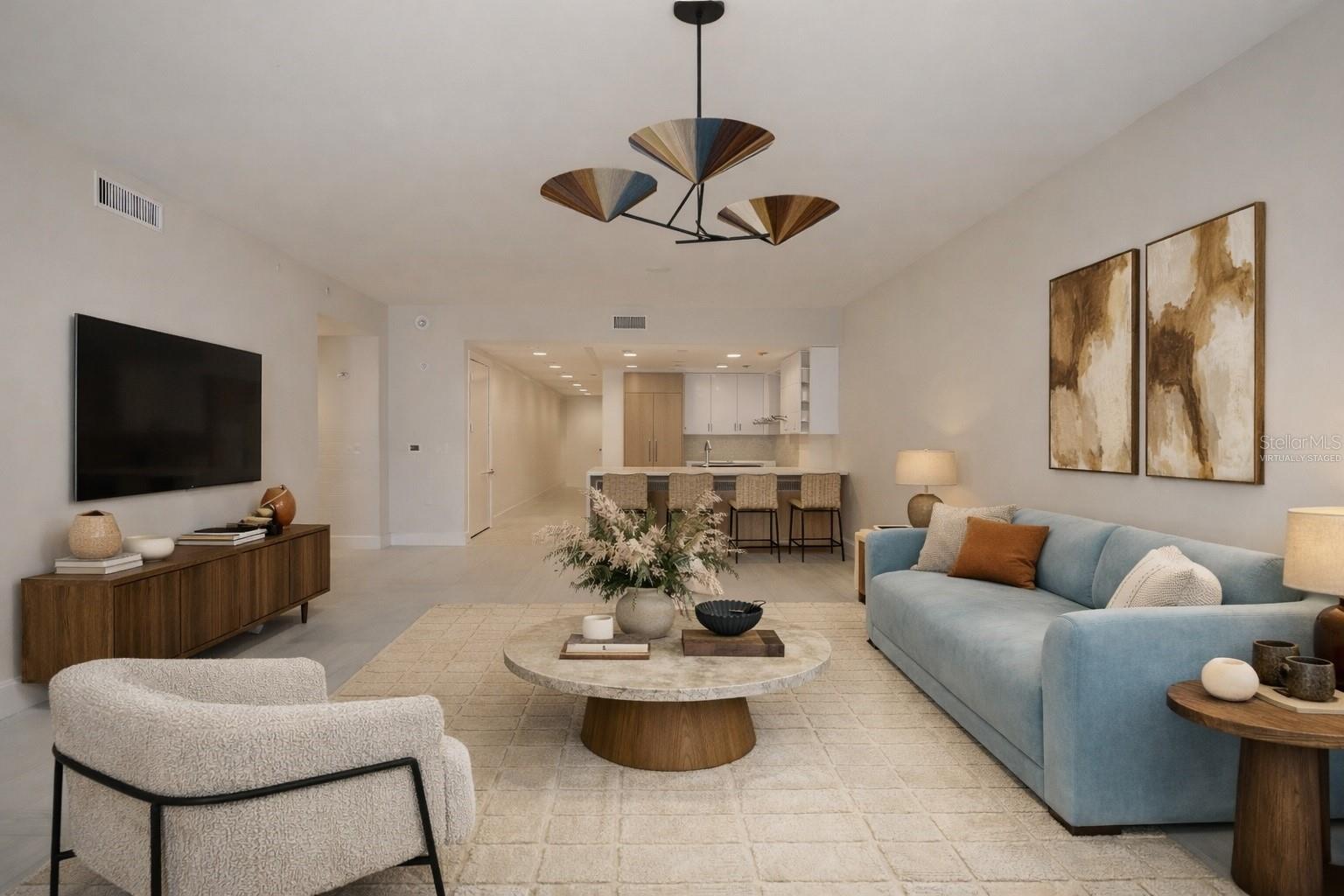 Listing photo id 15 for 275 1st Avenue S 1504