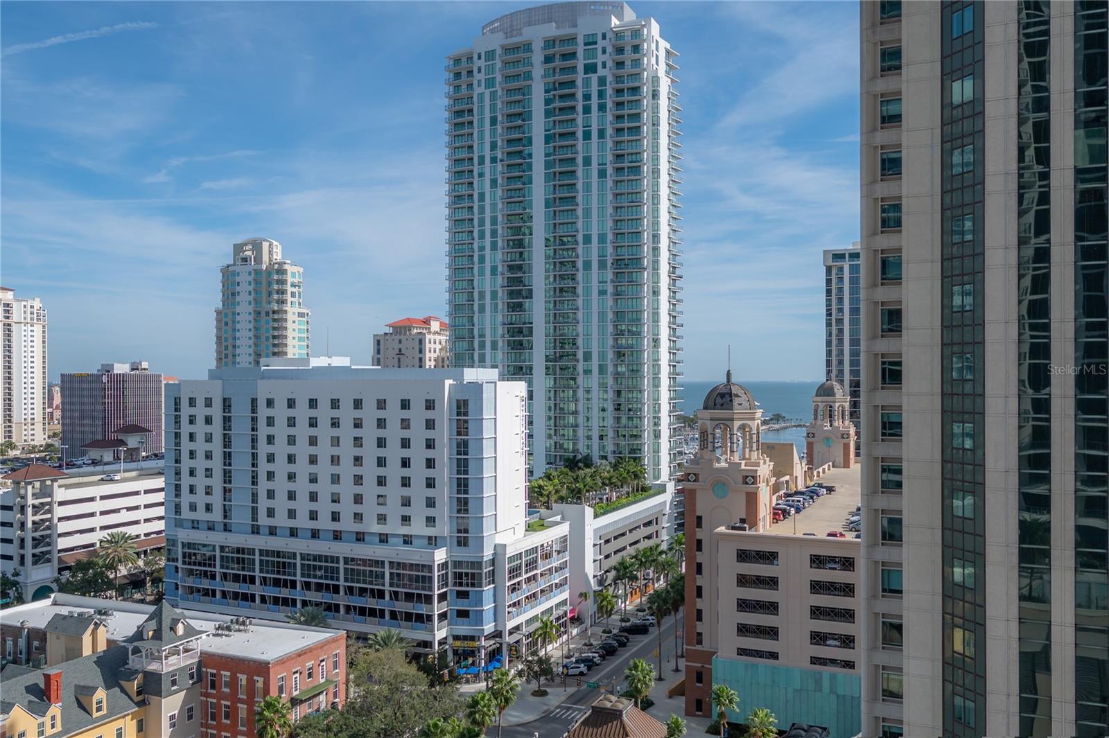 Listing photo id 19 for 275 1st Avenue S 1504