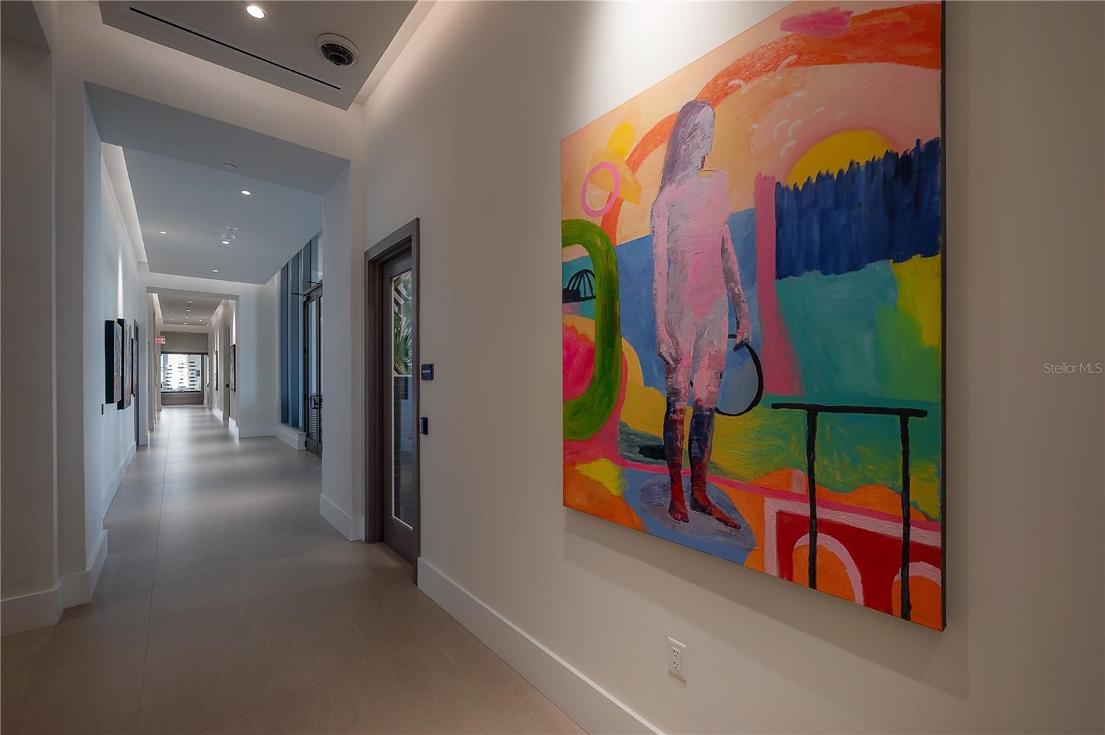 Listing photo id 59 for 275 1st Avenue S 1504