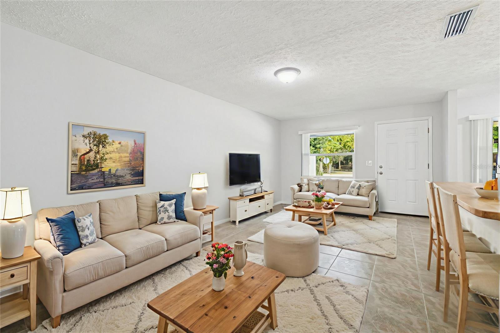 Image 5 of 21 For 7416 Manhattan Drive