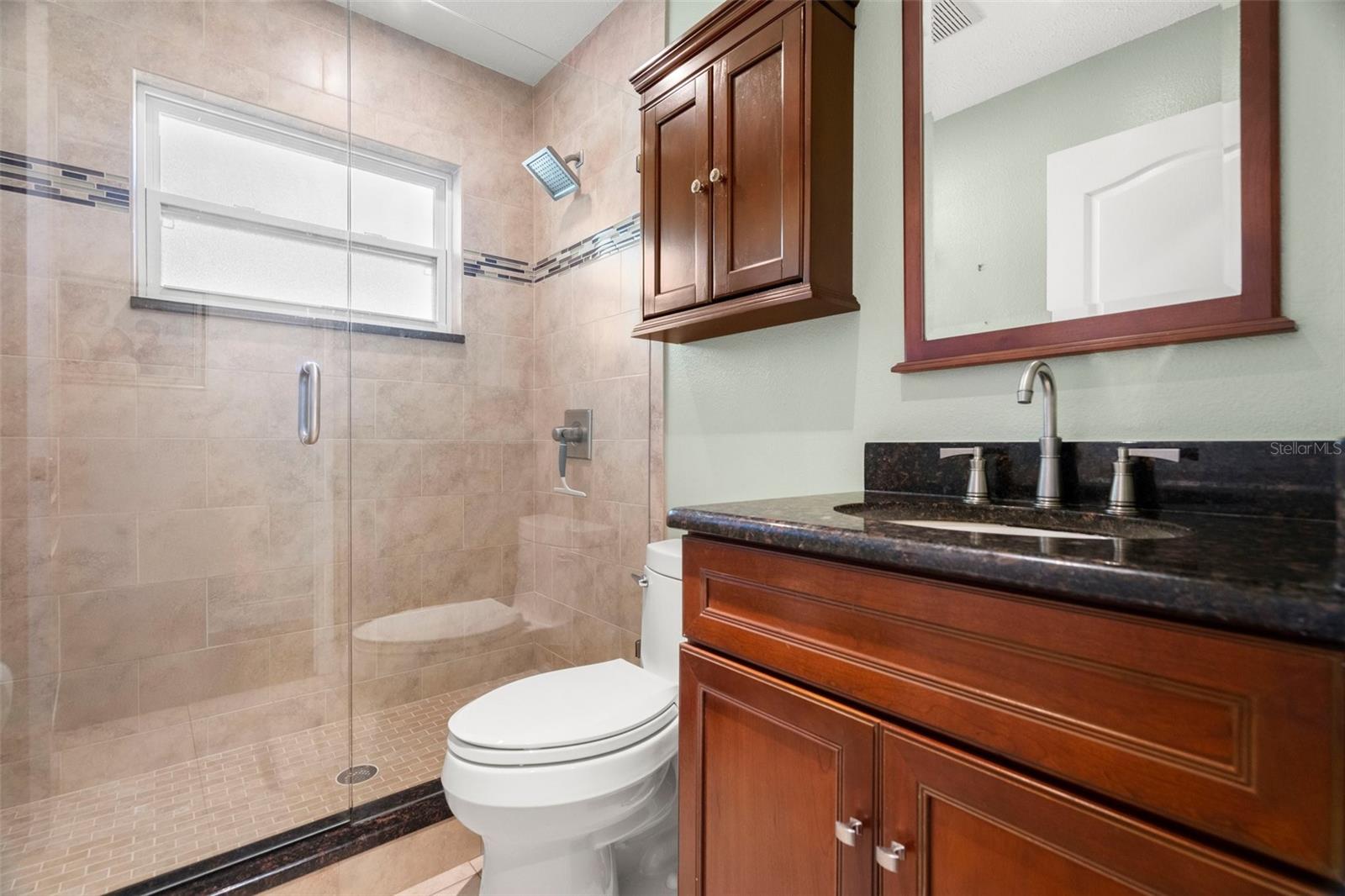 Image 18 of 27 For 775 Brittany Park Boulevard