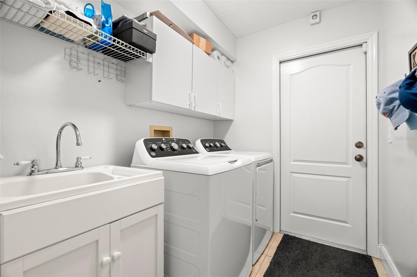 Image 21 of 27 For 775 Brittany Park Boulevard