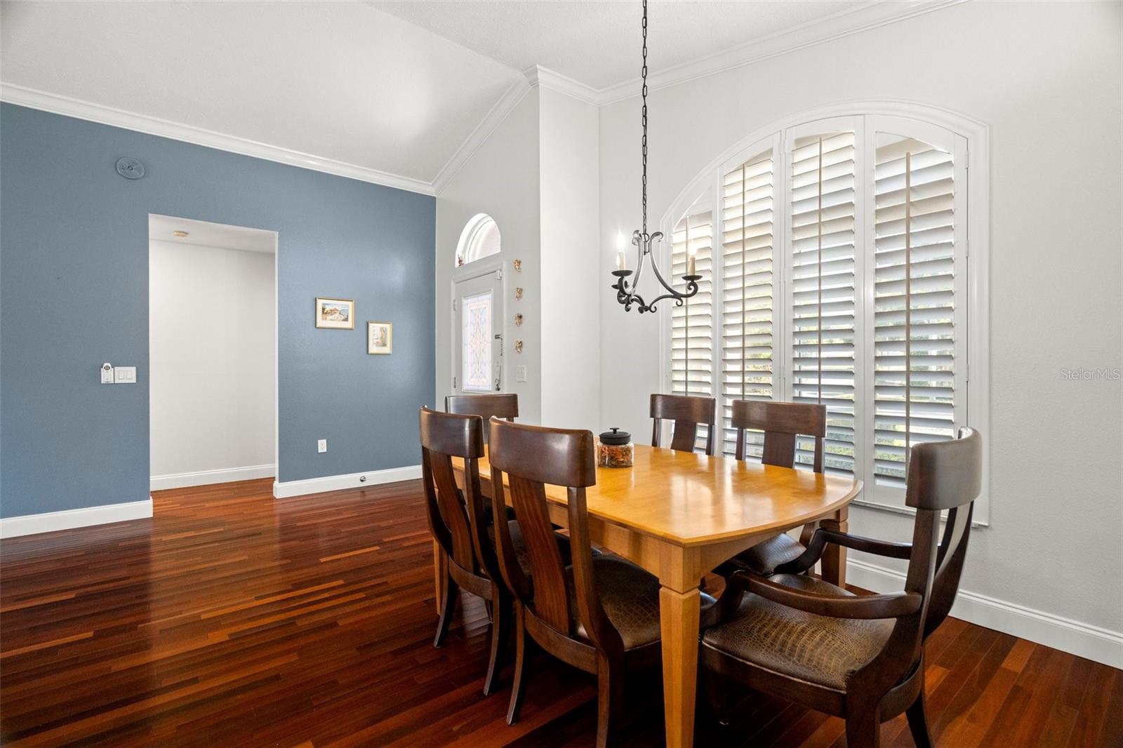 Image 7 of 27 For 775 Brittany Park Boulevard