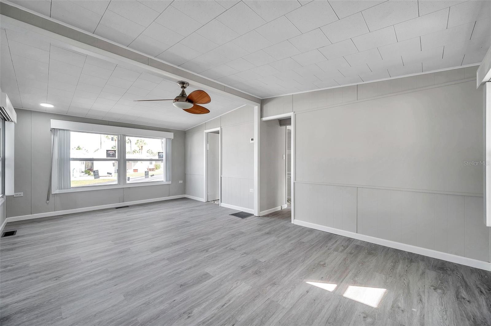 Image 13 of 76 For 4851 Gandy Boulevard B6-l27