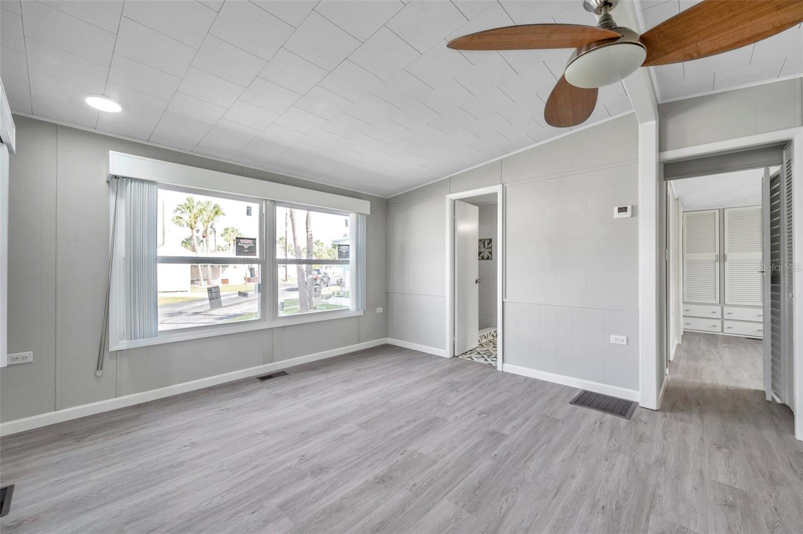 Image 14 of 76 For 4851 Gandy Boulevard B6-l27