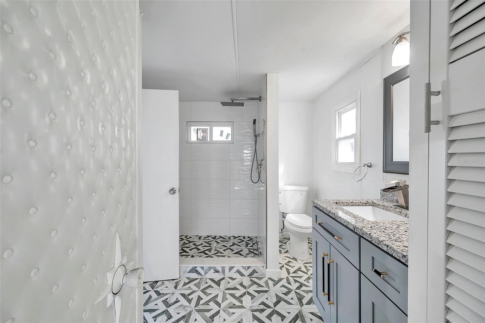 Image 20 of 76 For 4851 Gandy Boulevard B6-l27