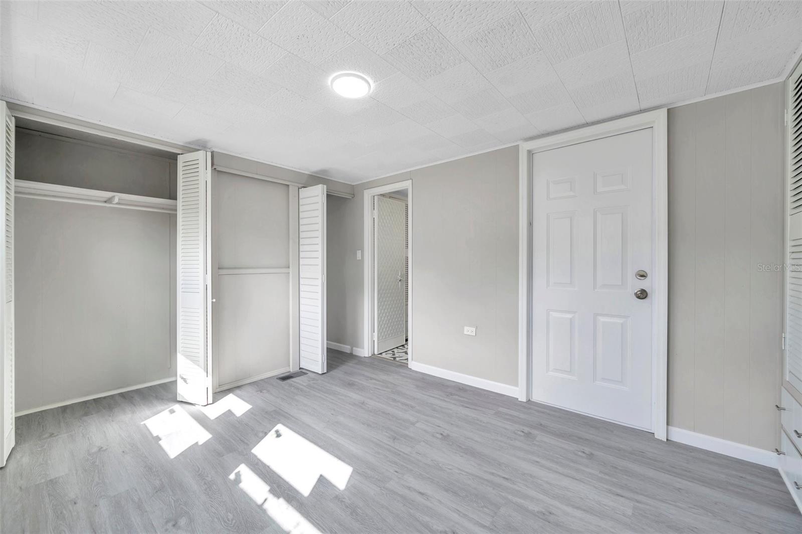 Image 24 of 76 For 4851 Gandy Boulevard B6-l27