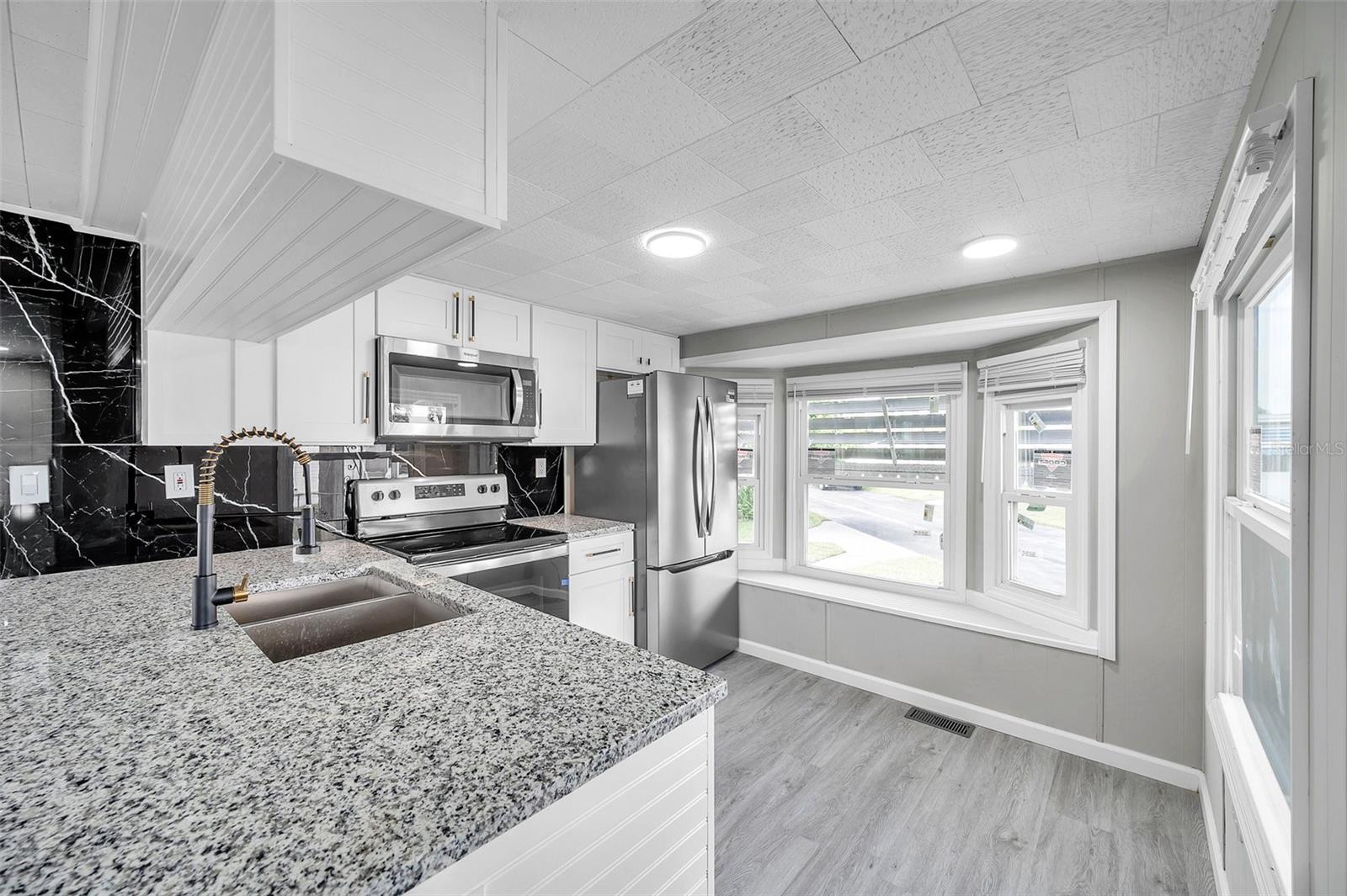 Image 6 of 76 For 4851 Gandy Boulevard B6-l27