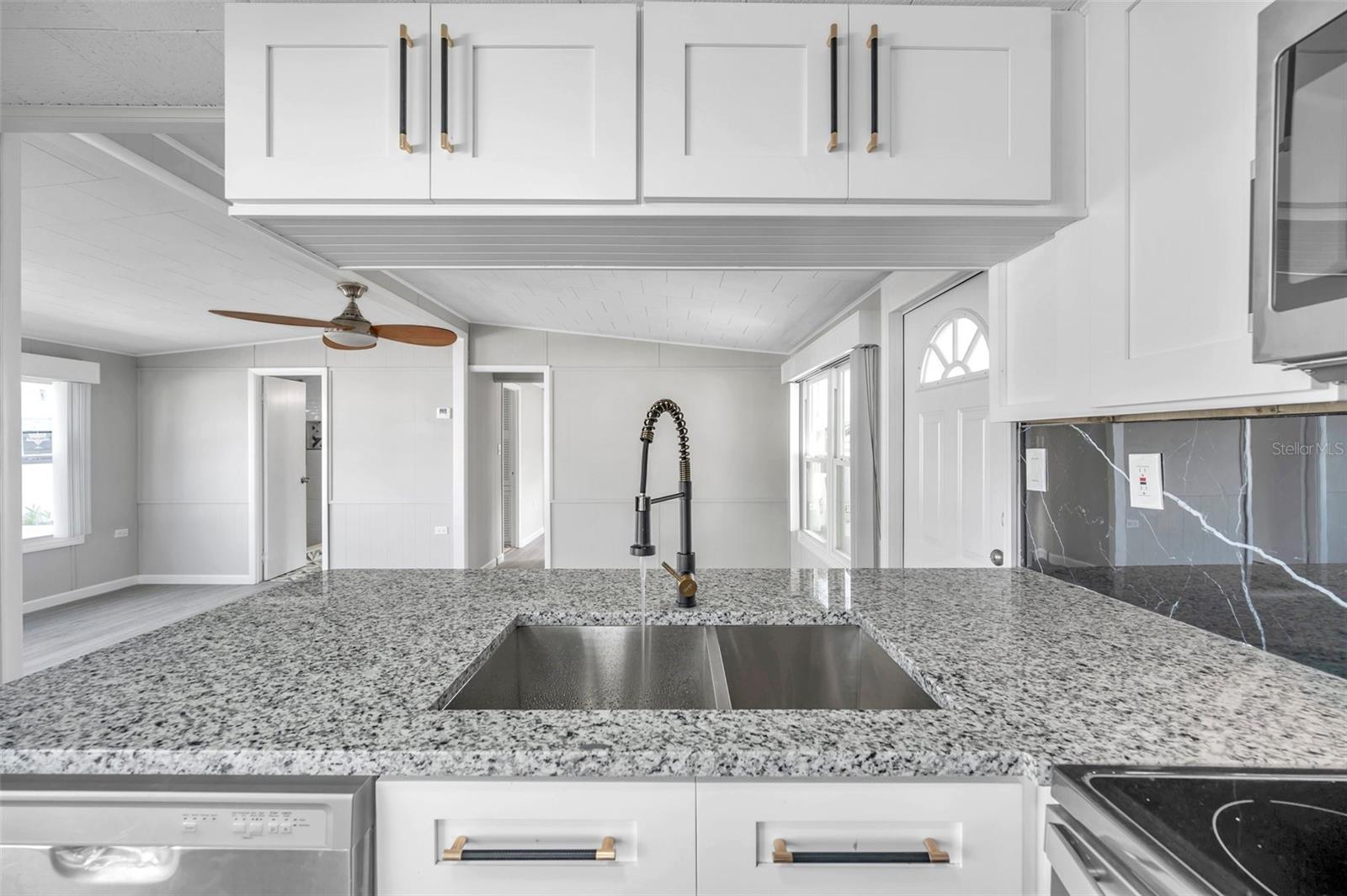 Image 7 of 76 For 4851 Gandy Boulevard B6-l27