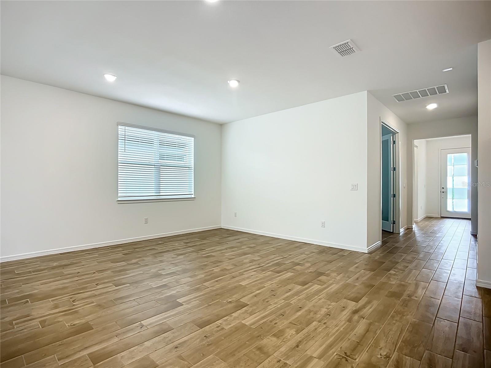 Image 15 of 40 For 10005 Patterson Way