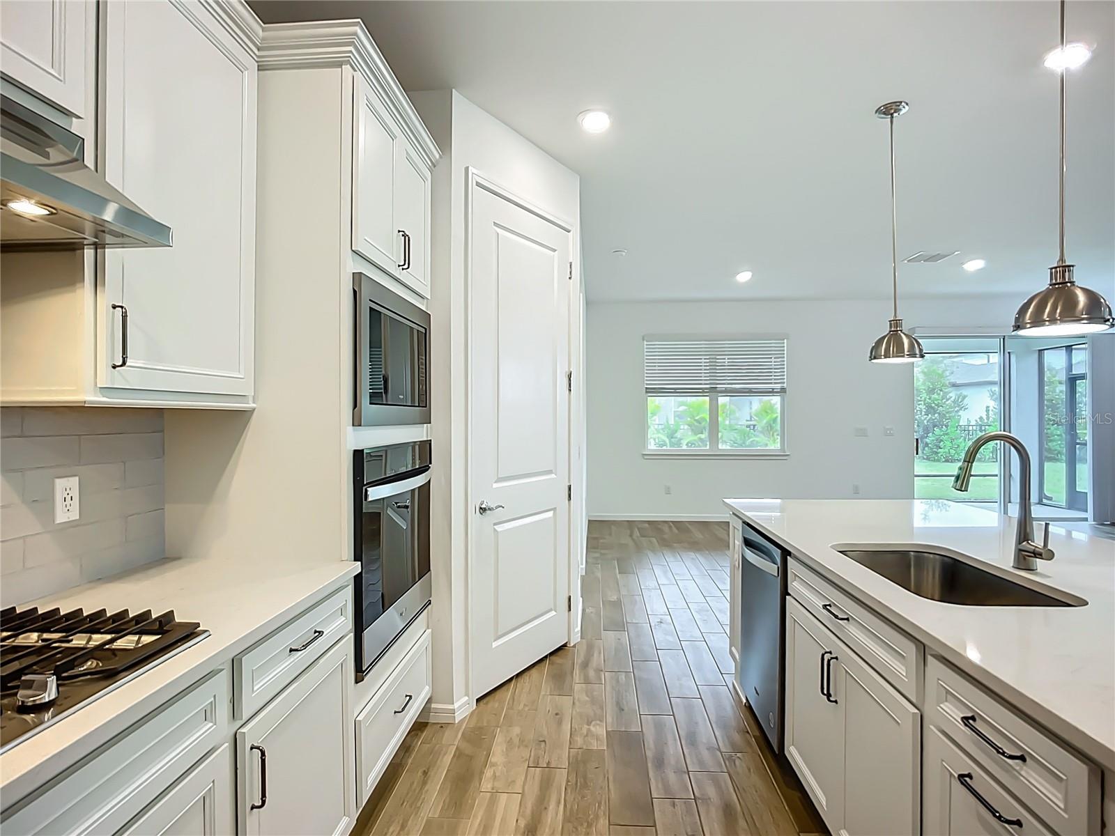 Image 25 of 40 For 10005 Patterson Way