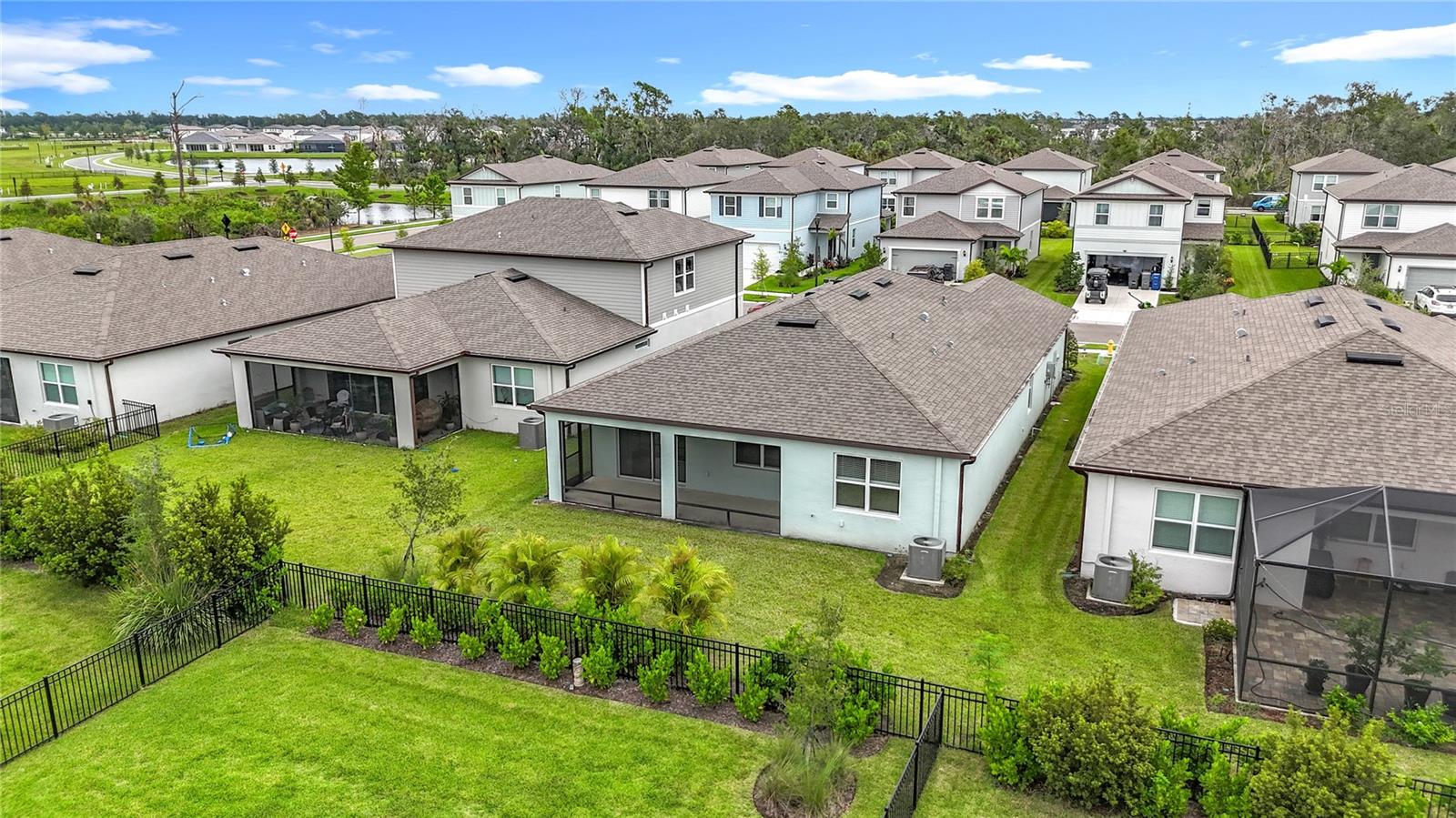 Image 37 of 40 For 10005 Patterson Way