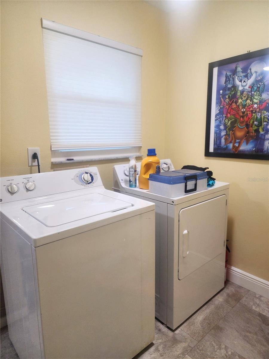 Image 20 of 25 For 723 Elkhorn Road