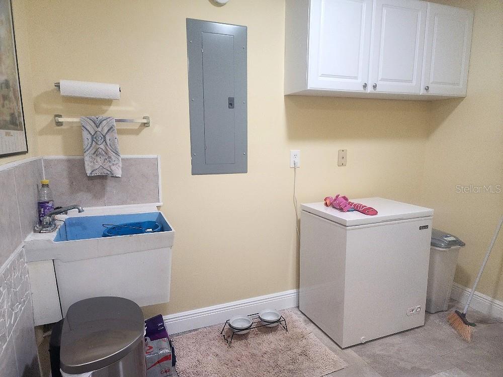 Image 21 of 25 For 723 Elkhorn Road