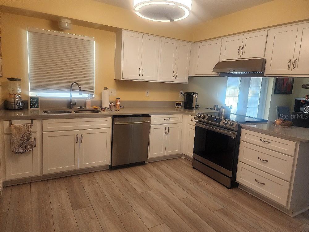 Image 8 of 25 For 723 Elkhorn Road