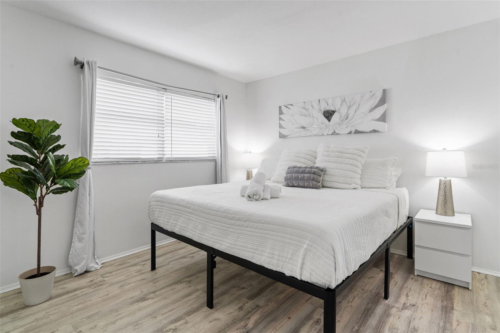 Image 25 of 62 For 5809 Imperial Key