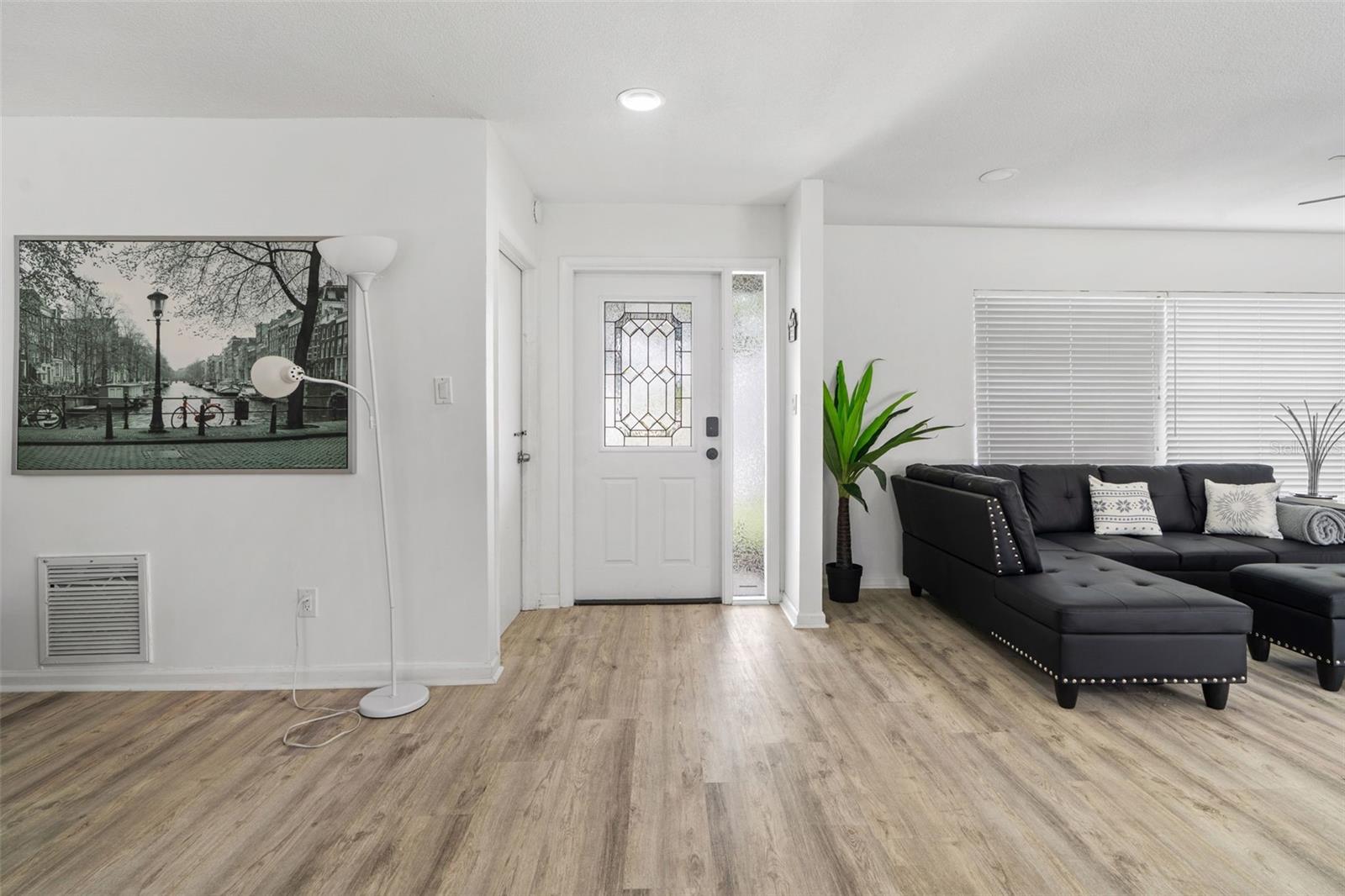 Image 6 of 62 For 5809 Imperial Key