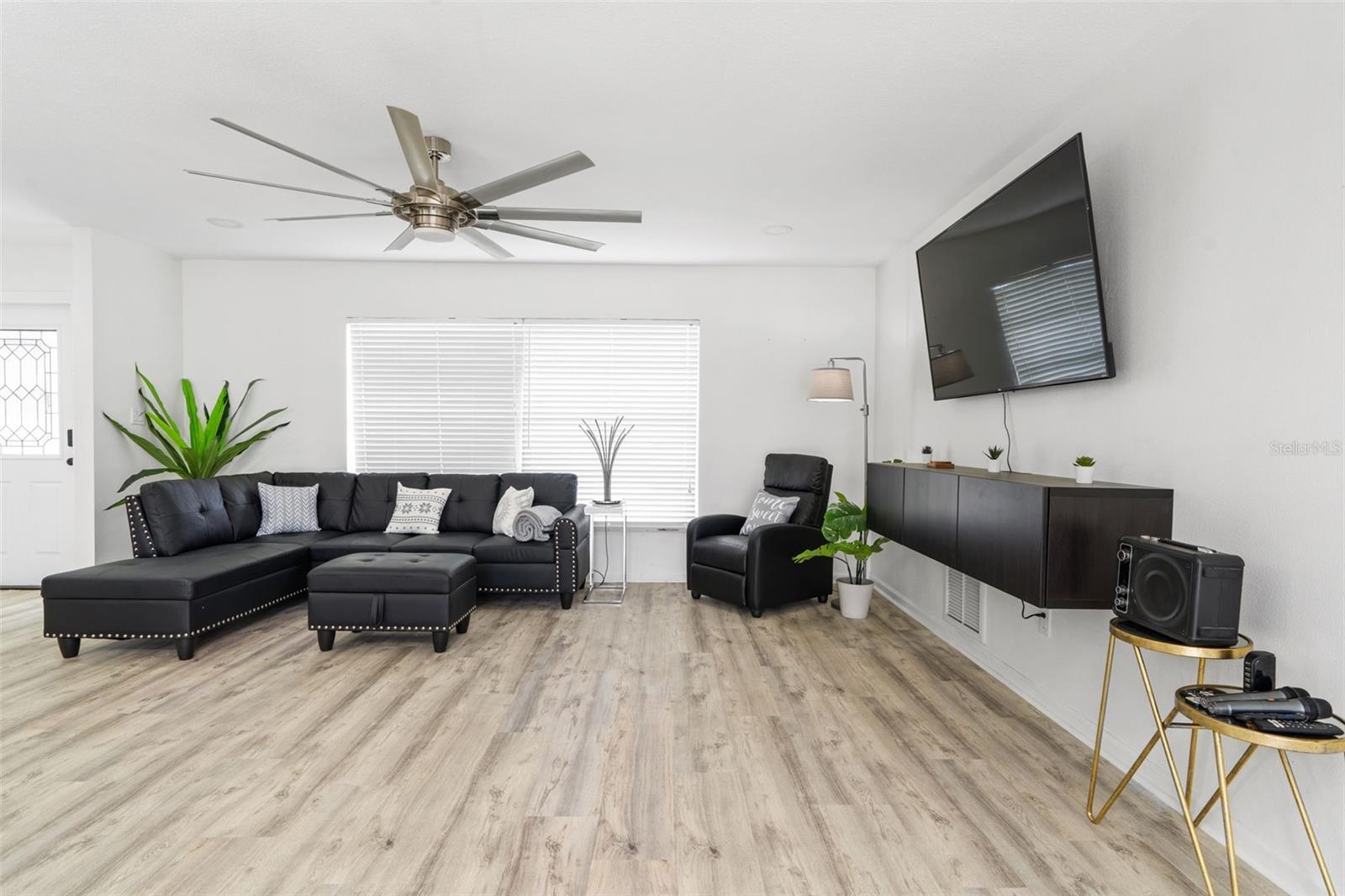 Image 8 of 62 For 5809 Imperial Key