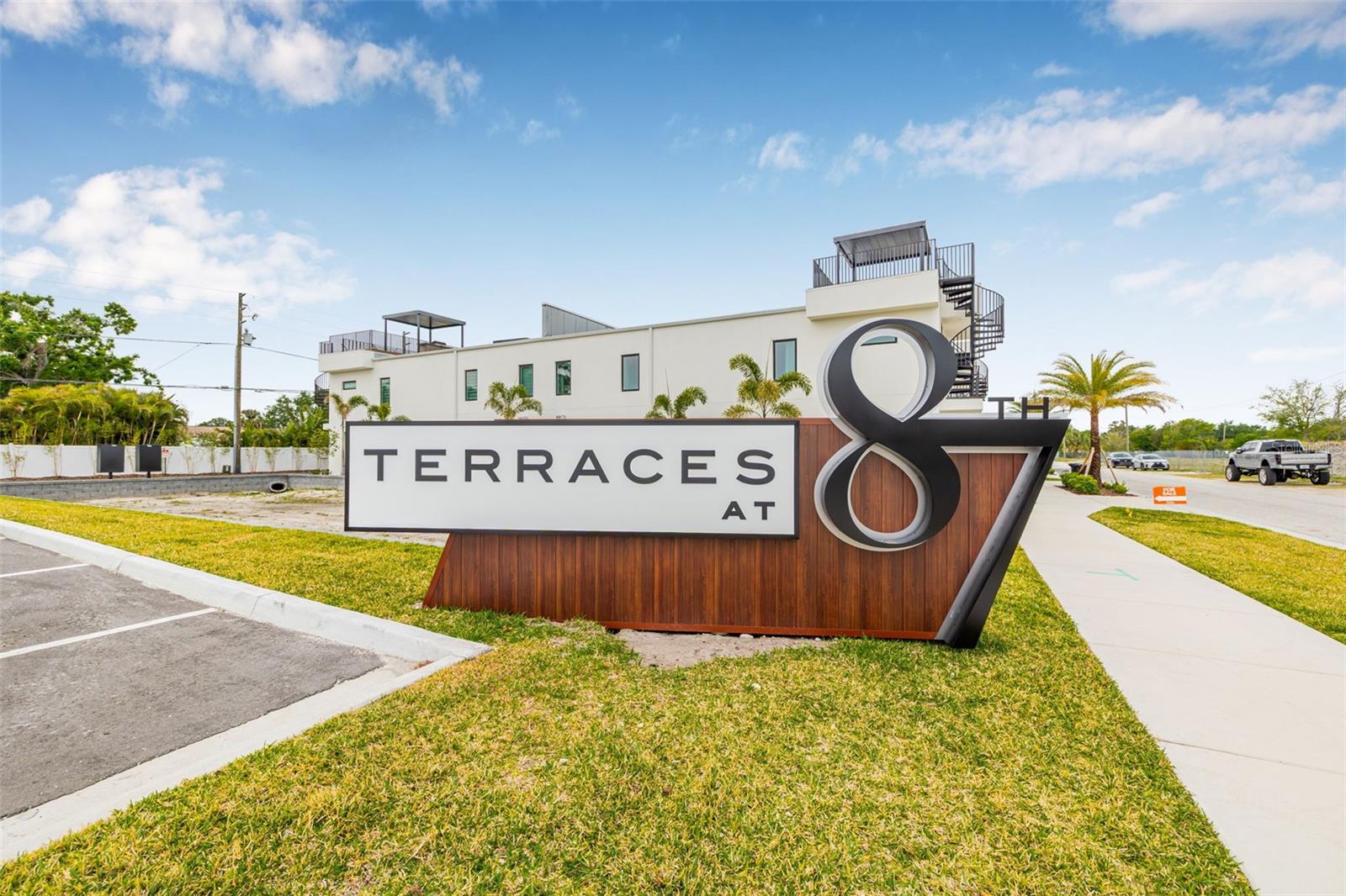 Image 2 of 35 For 8615 5th Street N