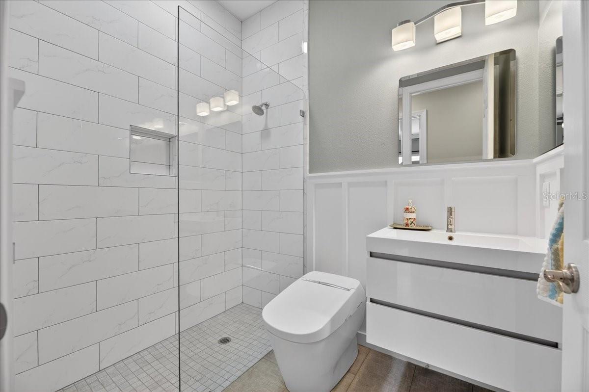 Image 34 of 62 For 16227 Diamond Bay Drive