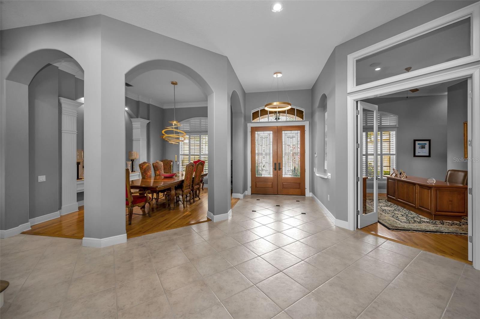 Image 18 of 98 For 8871 Silverthorn Road