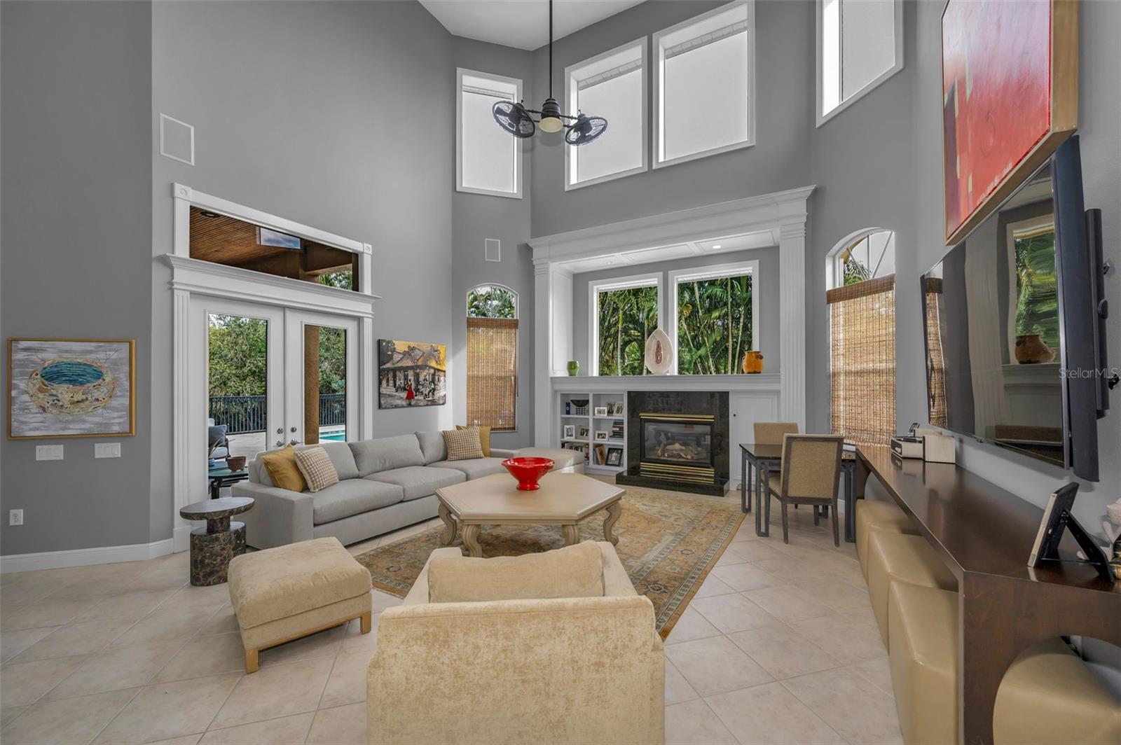 Image 23 of 98 For 8871 Silverthorn Road