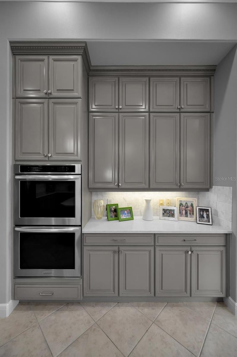 Image 35 of 98 For 8871 Silverthorn Road