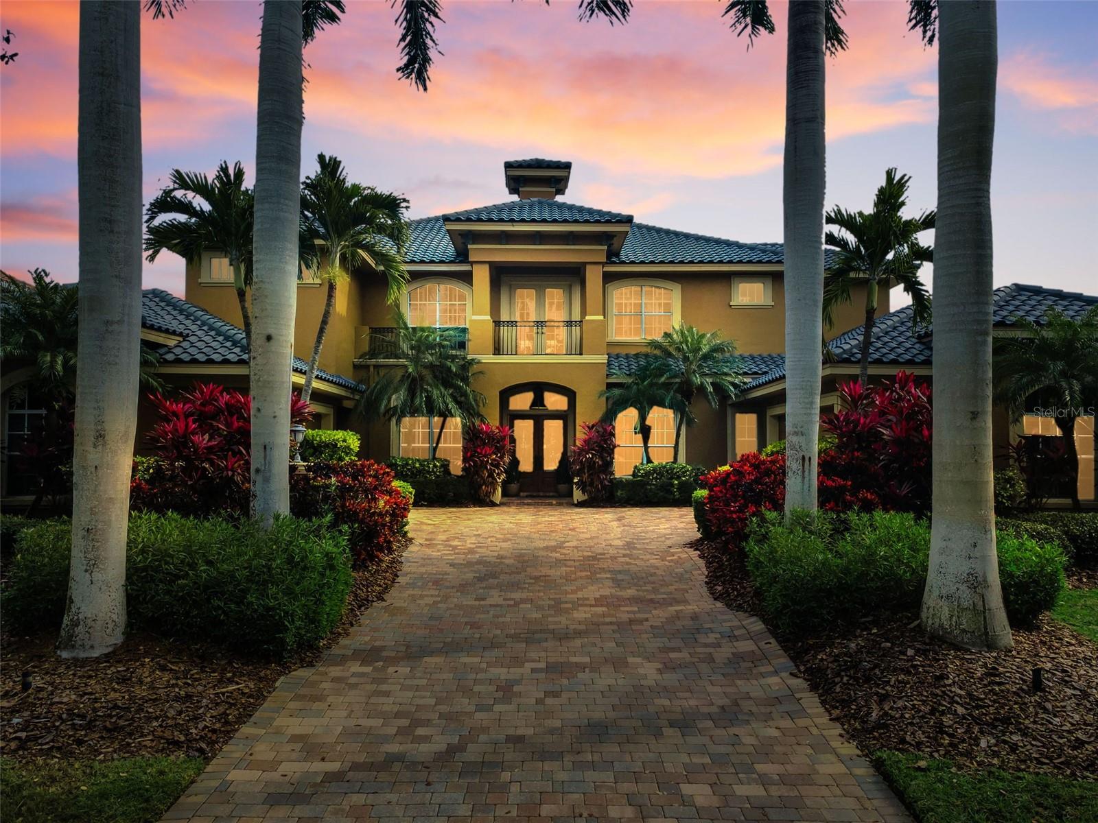 Image 5 of 98 For 8871 Silverthorn Road